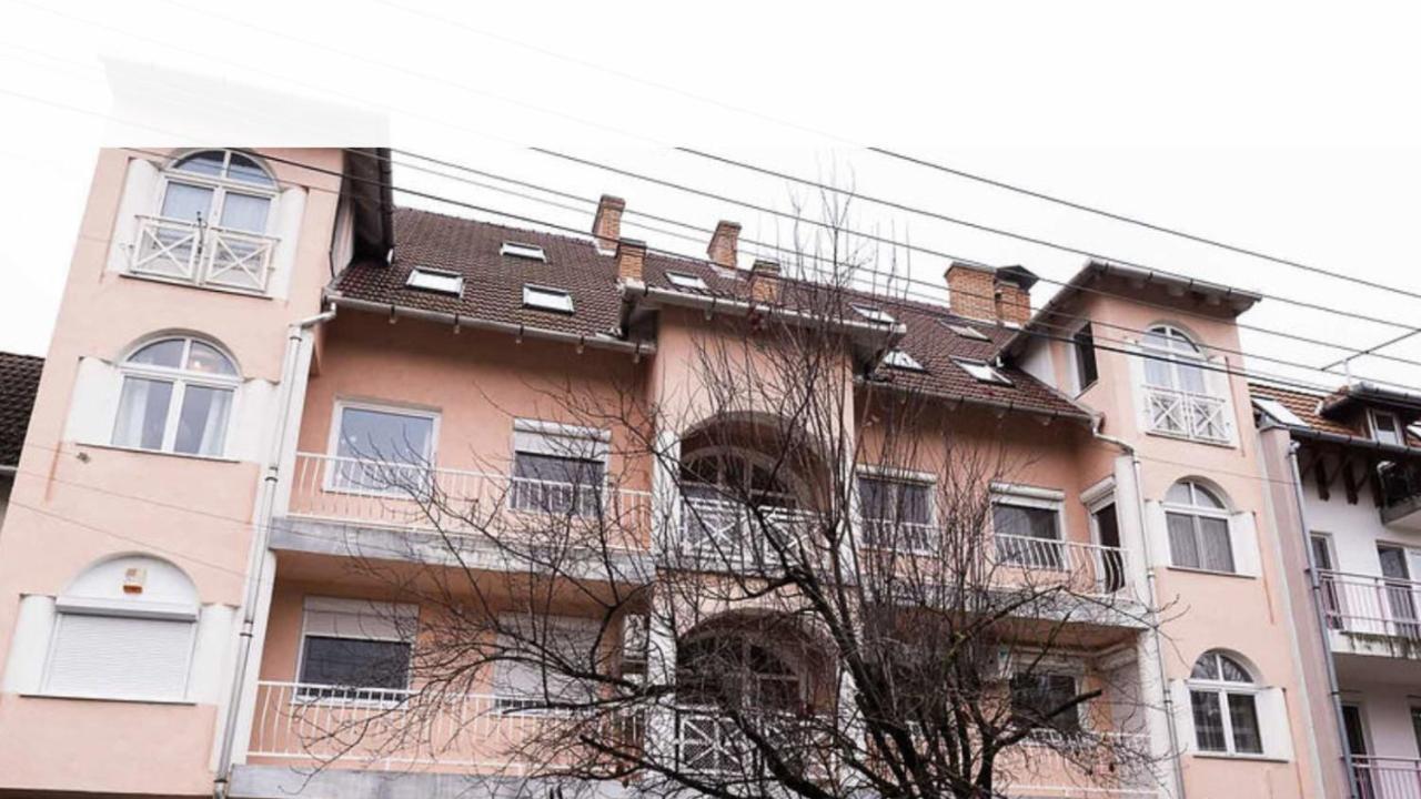Szeged Gyoengye Exterior foto